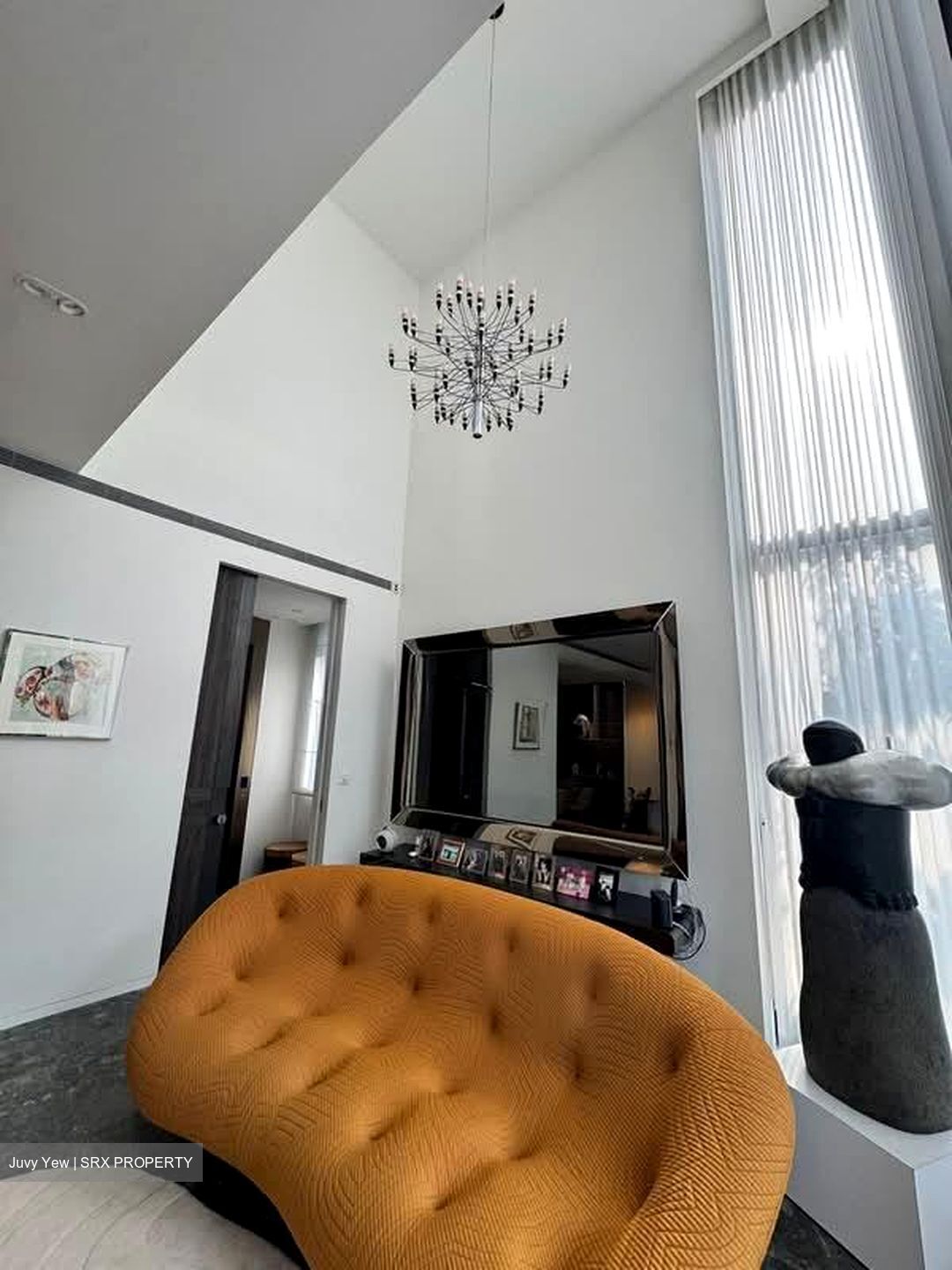 19 Nassim (D10), Apartment #588276621